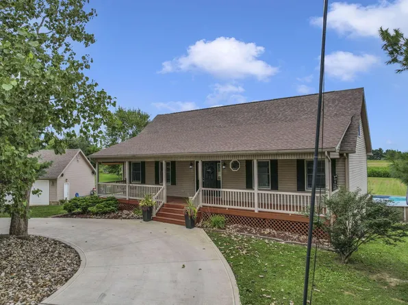 1350 Leonard Rd NW, Baltimore, OH 43105