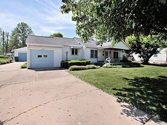 2nd image of 1112 N Lynhurst Dr