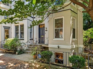 3044 Cambridge Pl NW, Washington, DC 20007