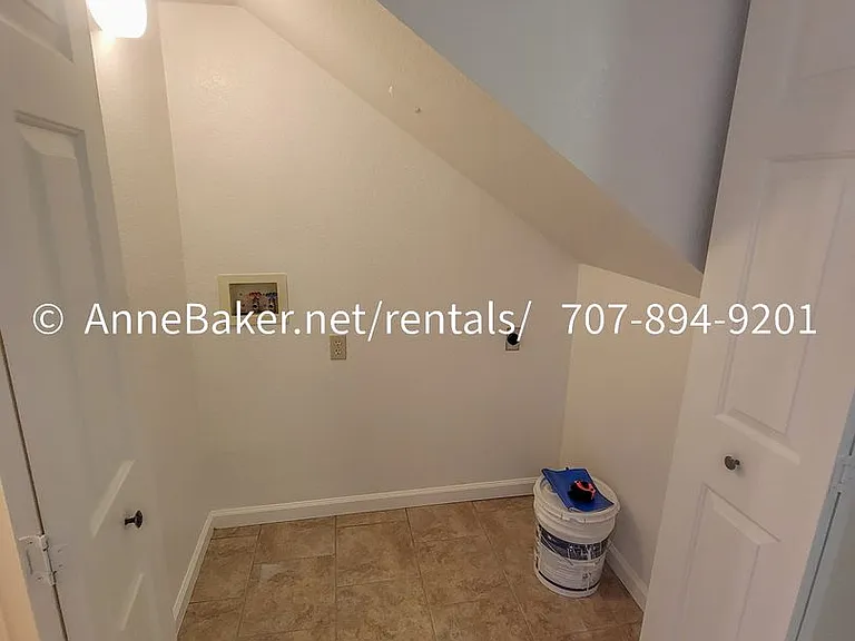 205 Elbridge Ave #G — Photo 11