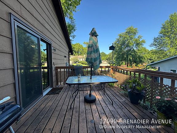 5th image of 17090 Grenadier Ave