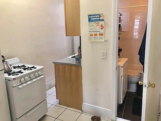 Rented by Delmark Realty LLC | media 18