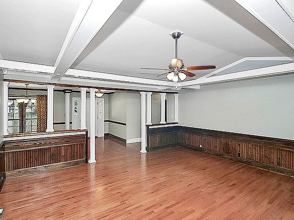 2nd image of 2030 Kimway Dr
