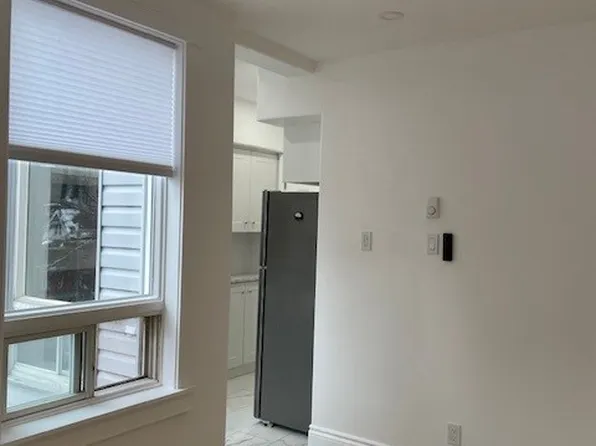 318 Cooper St #23, Ottawa, ON K2P 0G7
