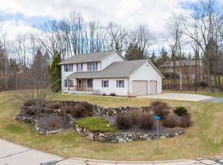 731 Hidden View Ct, Richfield, WI 53086