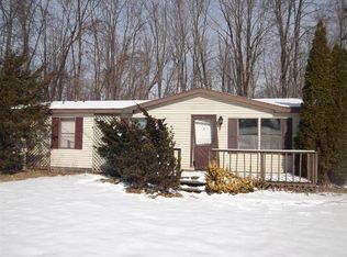 7362 Pine Bay Dr NE, Comstock Park, MI 49321