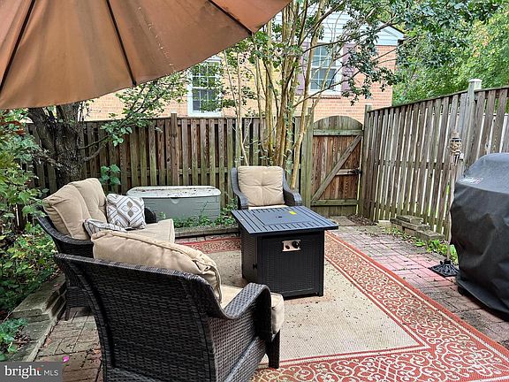 5th image of 5747 Independence Cir #5747