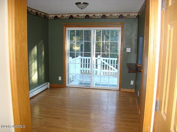 4th image of 24 Grandview Ln