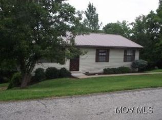 1435 Vickers Rd, Marietta, OH 45750