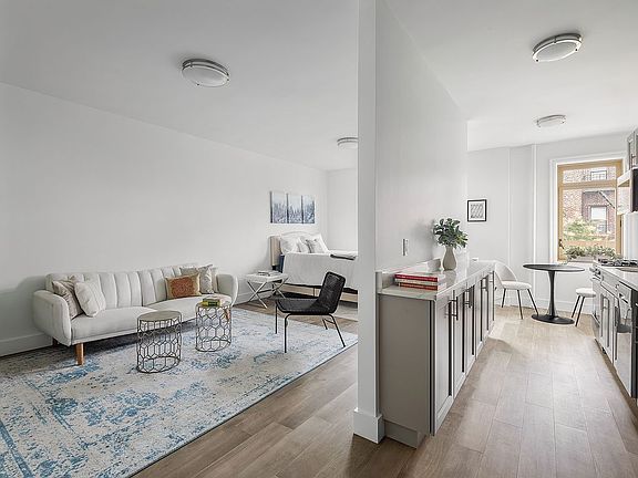 3rd image of 57 Park Ter W APT 5F