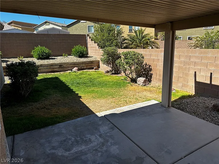 2229 Maple Shade St — Photo 22