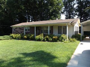 1210 Greenwood Dr, Danville, VA 24540