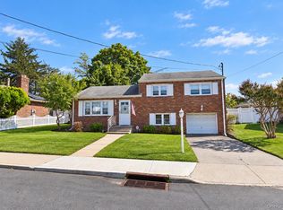 145 Arthur Avenue, Floral Park, NY 11001