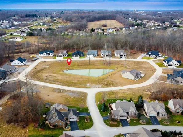 1625 Woodland Cir, Youngstown, OH 44514