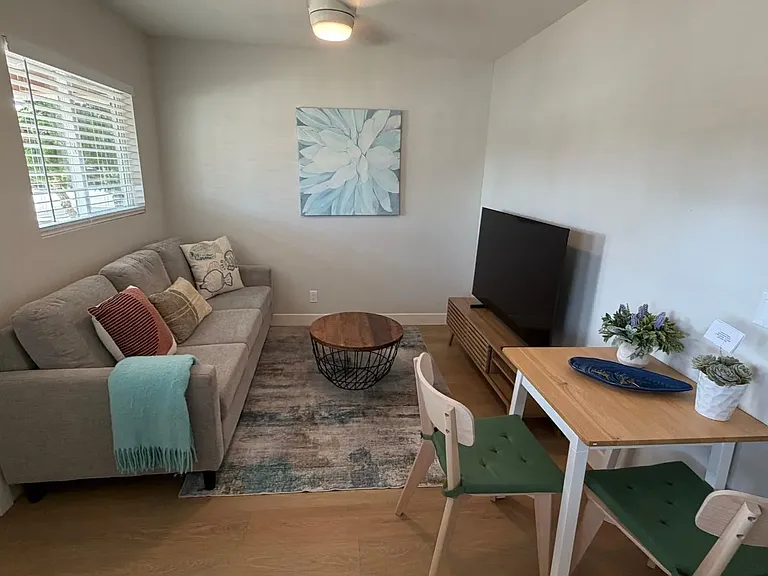 3208 Madison Ave — Photo 3