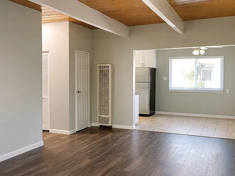 Wellsbury Apartment Homes — Photo 19