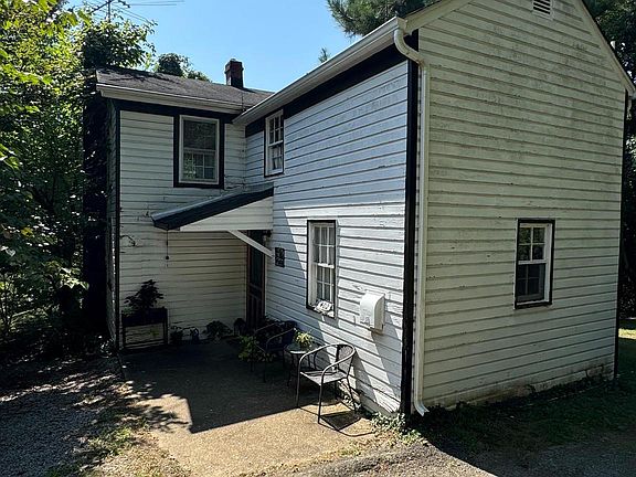 2nd image of 402 McKenzie Dr