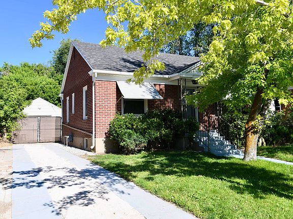 3rd image of 2730 Fowler Ave