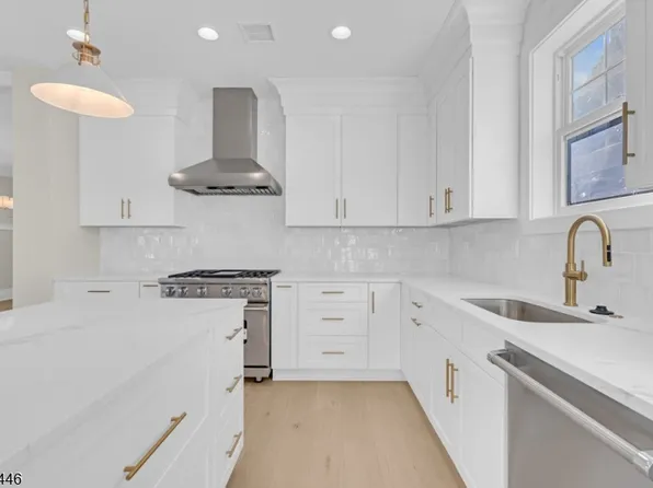 44 Brooklake Rd, Madison Boro, NJ 07940