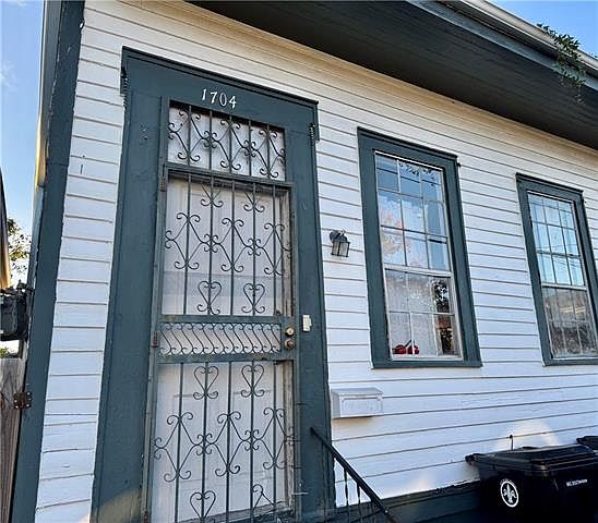1st image of 1704 Frenchmen St