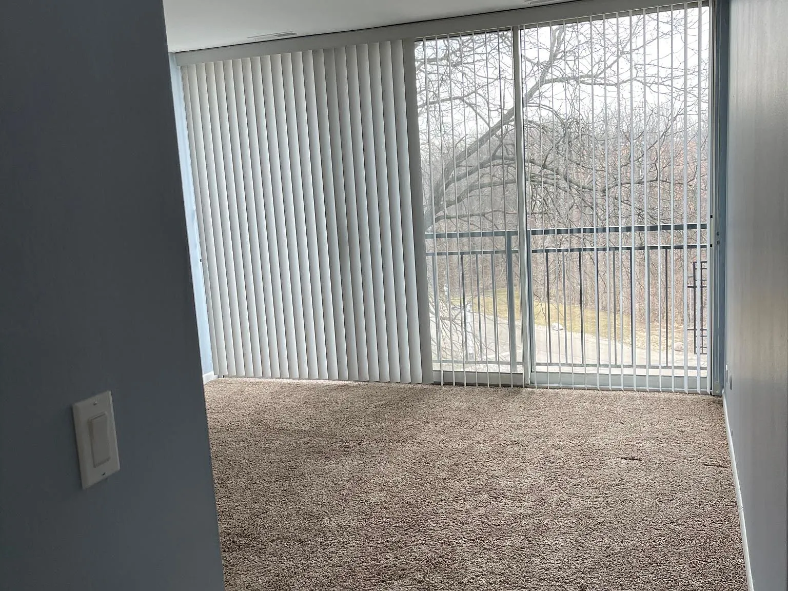 5810 Oakwood Dr — Photo 2