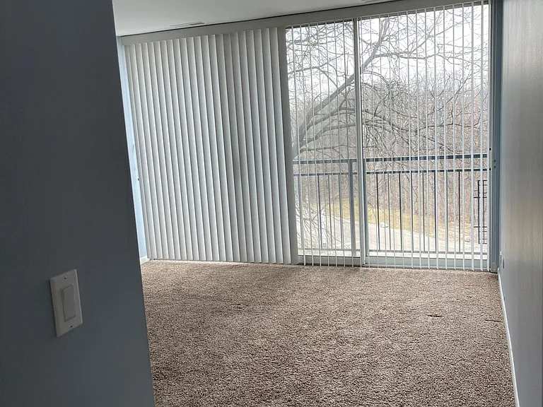 5810 Oakwood Dr #3E — Photo 2