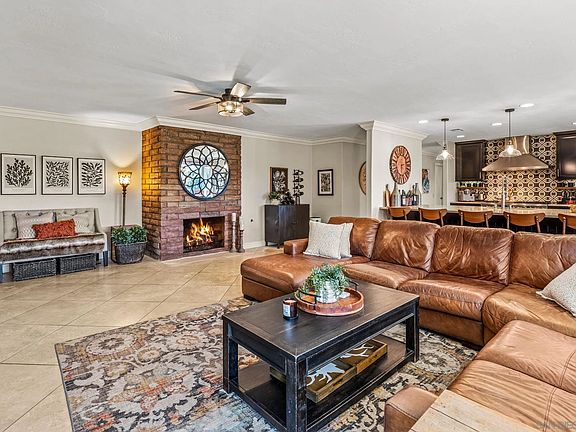 5th image of 4472 La Canada Rd