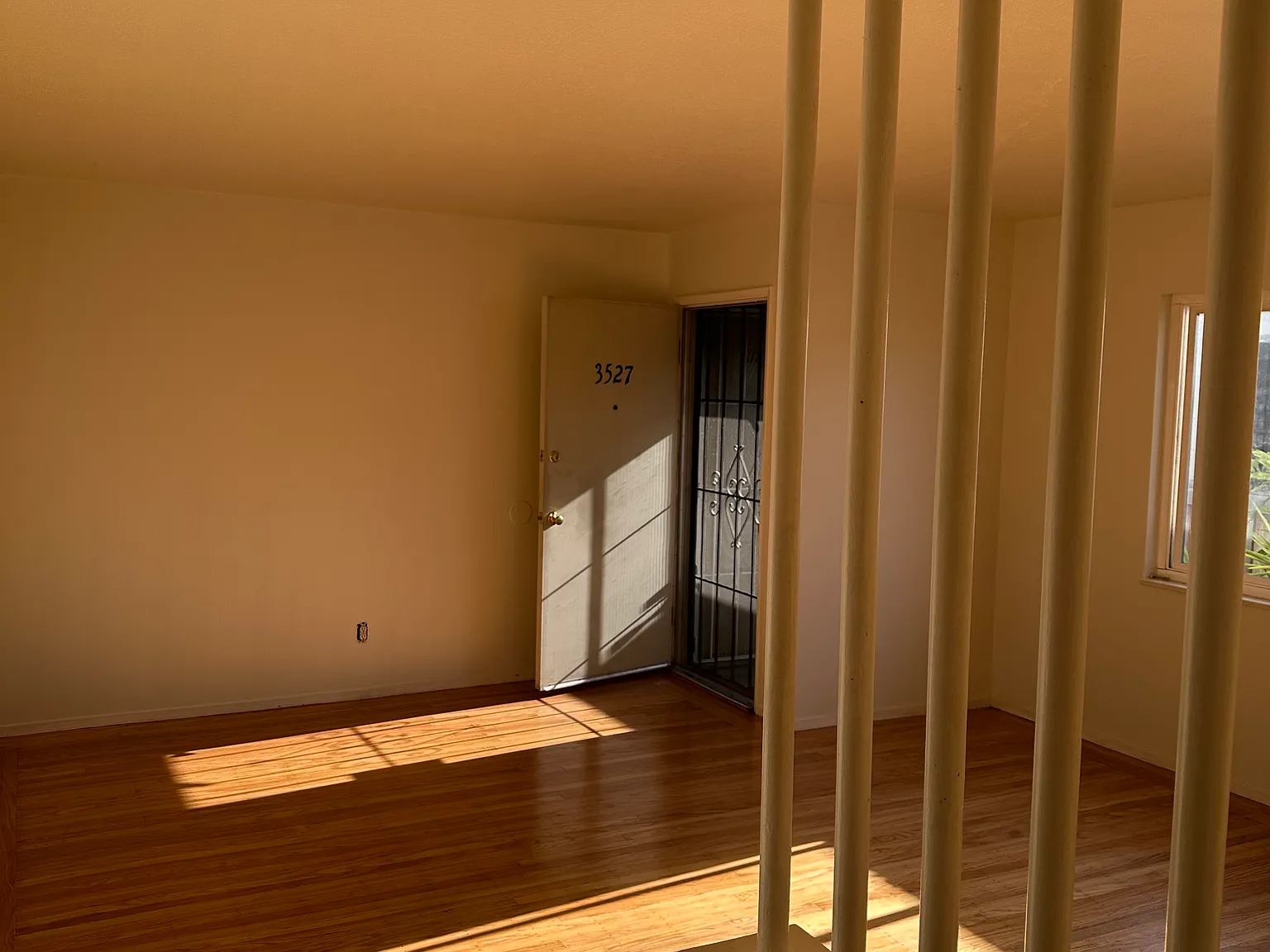 2 bed, 1000 sqft, $2,600 — Photo 1