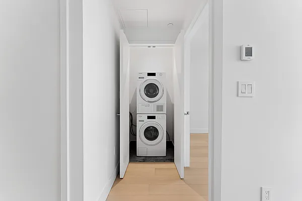 Rented by Realmart Realty LLC | media 17