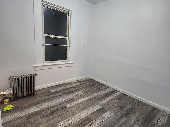 4th image of 10451 120th St #2