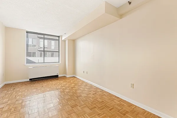 Rented by Compass | media 14