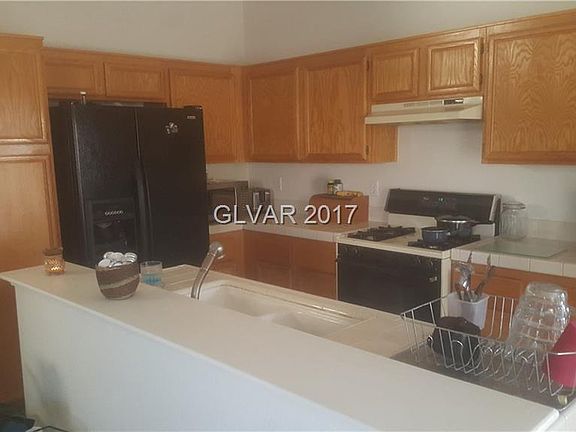 4th image of 1955 Blue Ribbon Dr