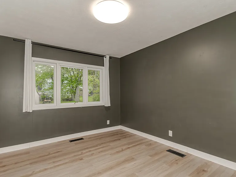 8806 Norwood Dr — Photo 10
