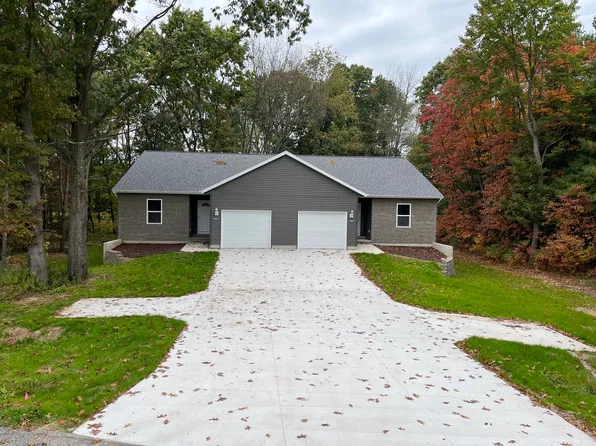 1012 Shalinda Dr, Wayland, MI