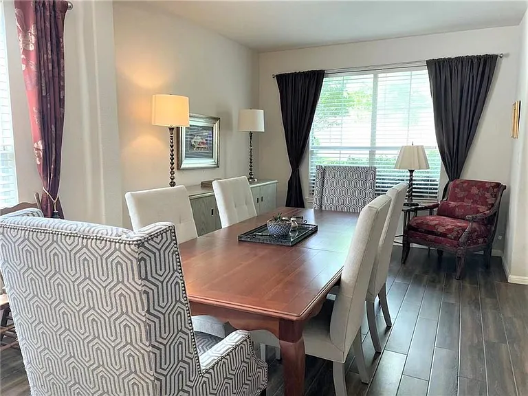 12709 Lee Park Ln — Photo 6