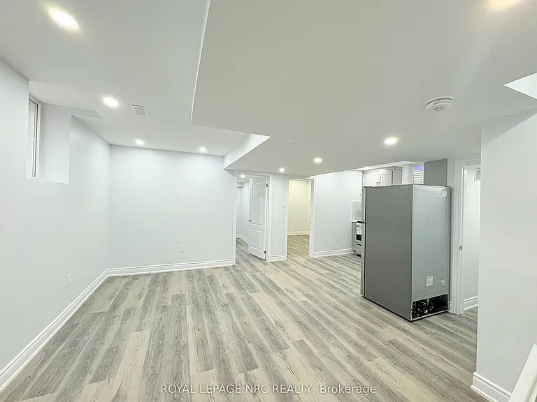 11 Meadow Wood Cres #BASEMENT — Photo 10