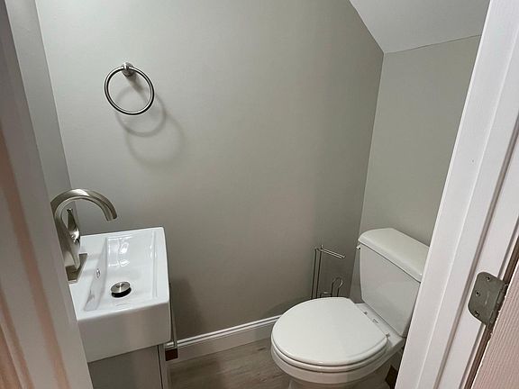 2nd image of 2430 E North St #15C