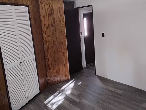 3rd image of 720 Jefferson St #5