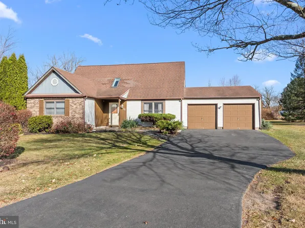 11 Gibson Cir, Perkasie, PA 18944