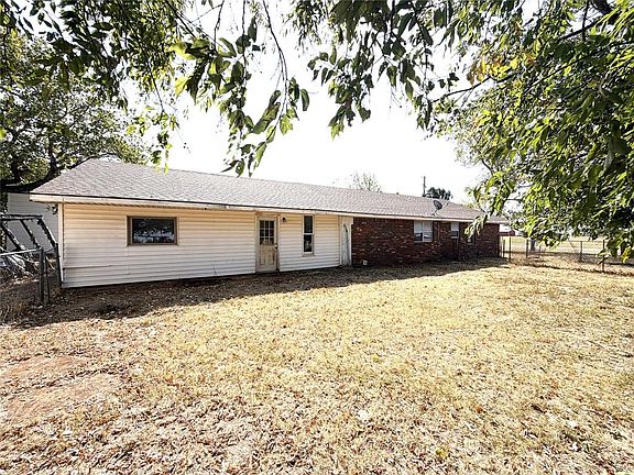 5th image of 1686 County Road 1264 Rd