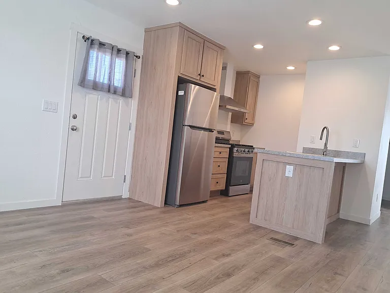 2701 E Allred Ave #81 — Photo 48