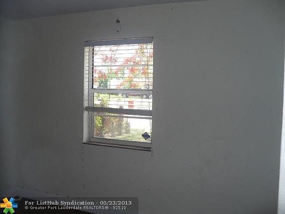 5th image of 1647 NE 51st St