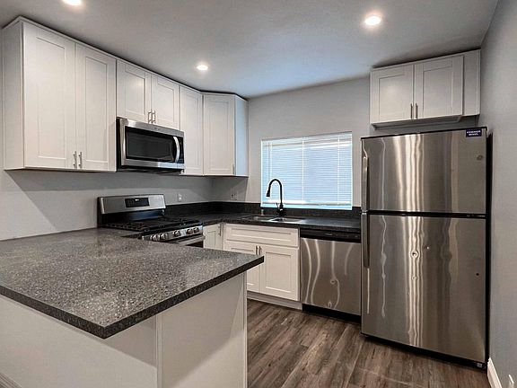 5th image of 6238 Stanley Ave #6238