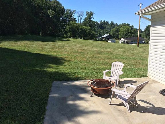 4th image of 2022 Walters Dr
