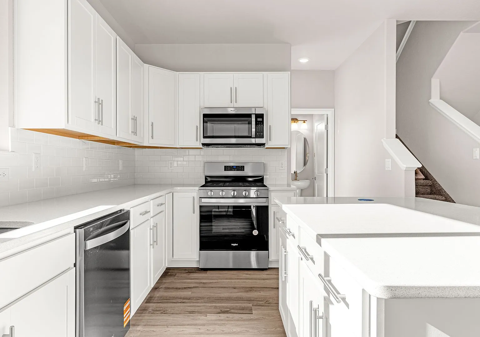 Luxury Townhome with Stunning Mountain Views | 4 Bed | 3.5 Bath — Photo 3