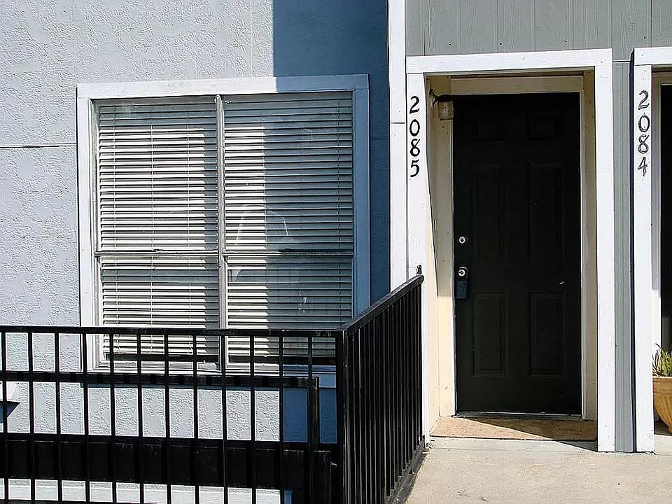 1st image of 781 Country Place Dr APT 2085
