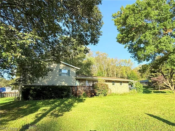 10715 Orrville St NW, Massillon, OH 44647