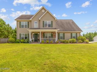 604 Walkens Woods Ln, Jacksonville, NC 28546