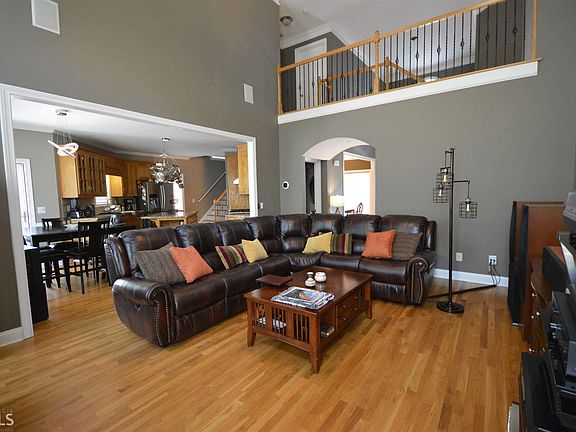 5th image of 3315 Sweet Basil Ln
