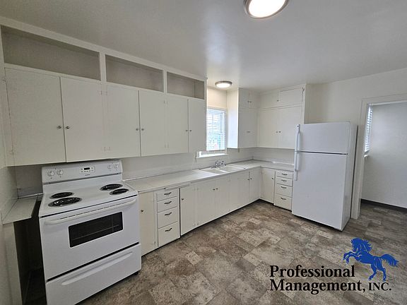 4th image of 611 Custer Ave #1